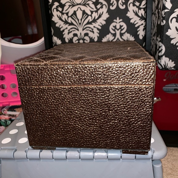 Makeup case - Picture 2 of 5